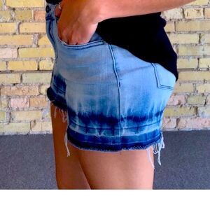 NWT Judy Blue Tie Dye Light Wash Shorts